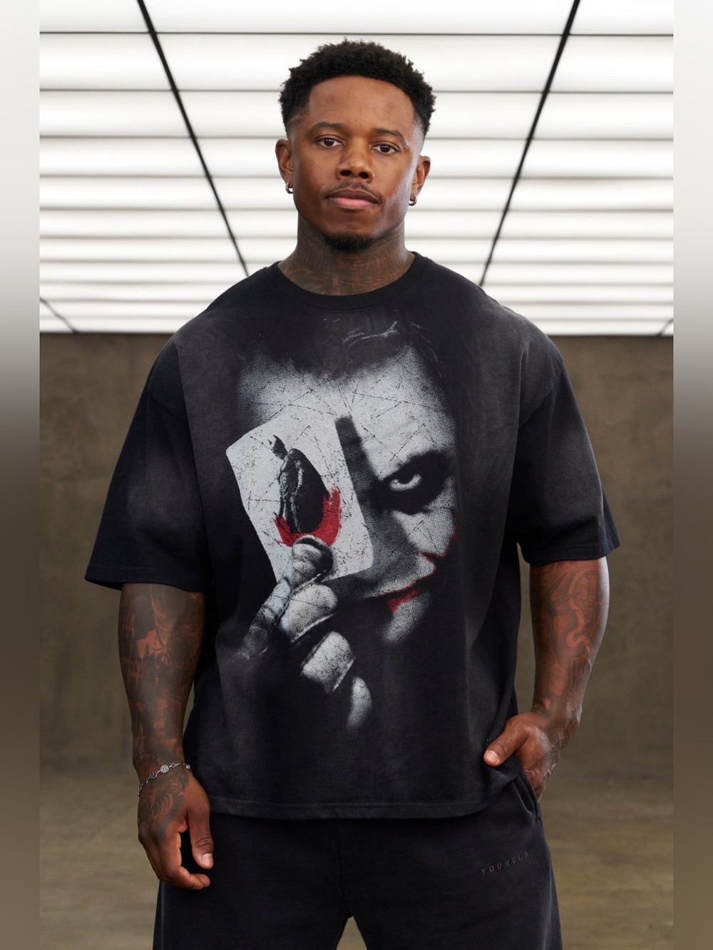 YOUNGLA 4254 Batman Shadow Tee